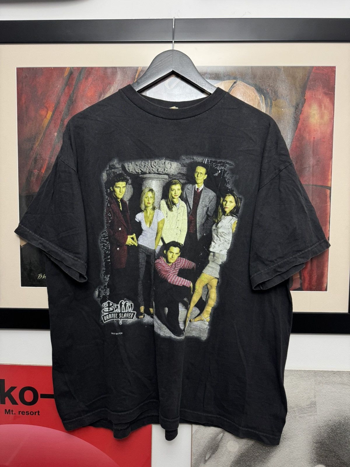 Vintage Vintage Blue Grape 1998 Buffy The Vampire Slayer T-Shirt Size US XL / EU 56 / 4 - 1 Thumbnail