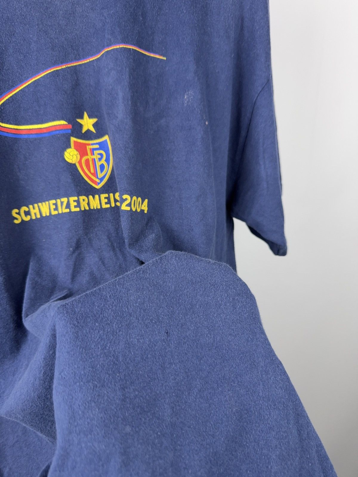 Vintage Vintage 00s FC Basel Schweizermeister 2004 Soccer T Shirt Size US XL / EU 56 / 4 - 10 Thumbnail