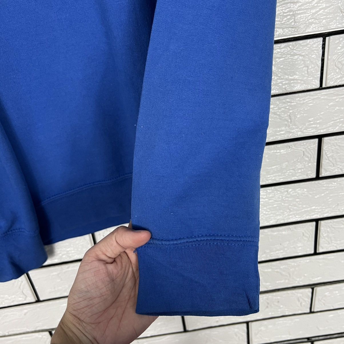 Gildan Y2k YOKOTA STRIDERS Frostbite Footrace Sweatshirt #4167-C191 Size US M / EU 48-50 / 2 - 12 Thumbnail