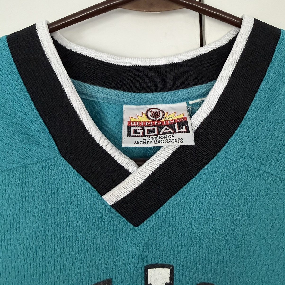 NHL SAN JOSE SHARKS WINNING GOAL JERSEY NOLAN NHL VINTAGE 90S Size US M / EU 48-50 / 2 - 3 Thumbnail