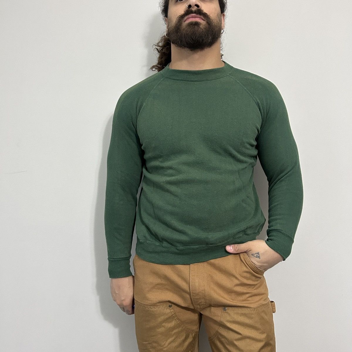 Vintage Vintage Blank Green Crewneck Sweatshirt Size US L / EU 52-54 / 3 - 1 Thumbnail