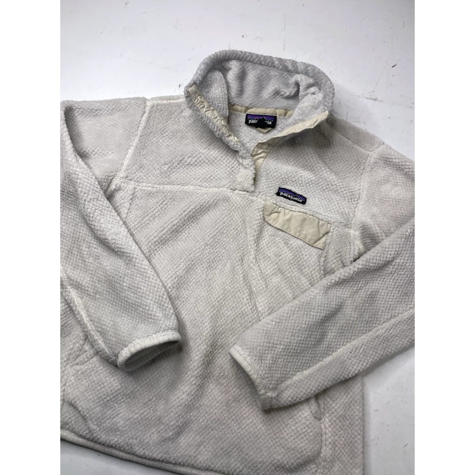 Patagonia Patagonia Fleece Snap-T Jacket Womens Small White Beige Polartec 25442 Size S / US 4 / IT 40 - 2 Thumbnail