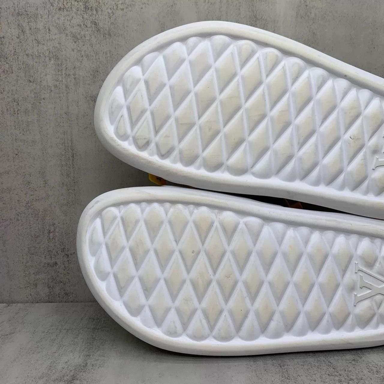 Louis Vuitton LV White Embossed Slippers US 6 EU 40 98 New Size US 9.5 / EU 42-43 - 8 Thumbnail