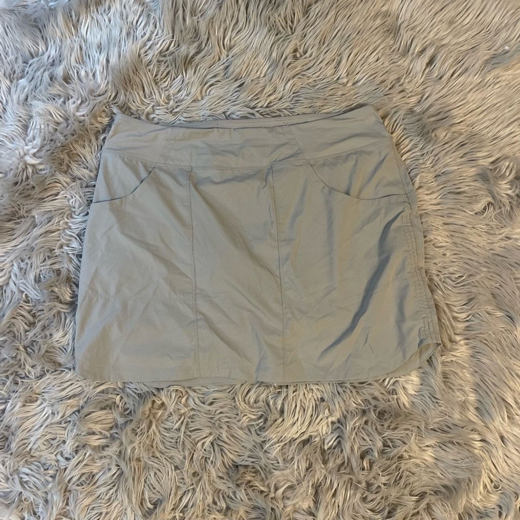 Patagonia Patagonia Gray Women's Skirt size XL Size 22" - 1 Thumbnail