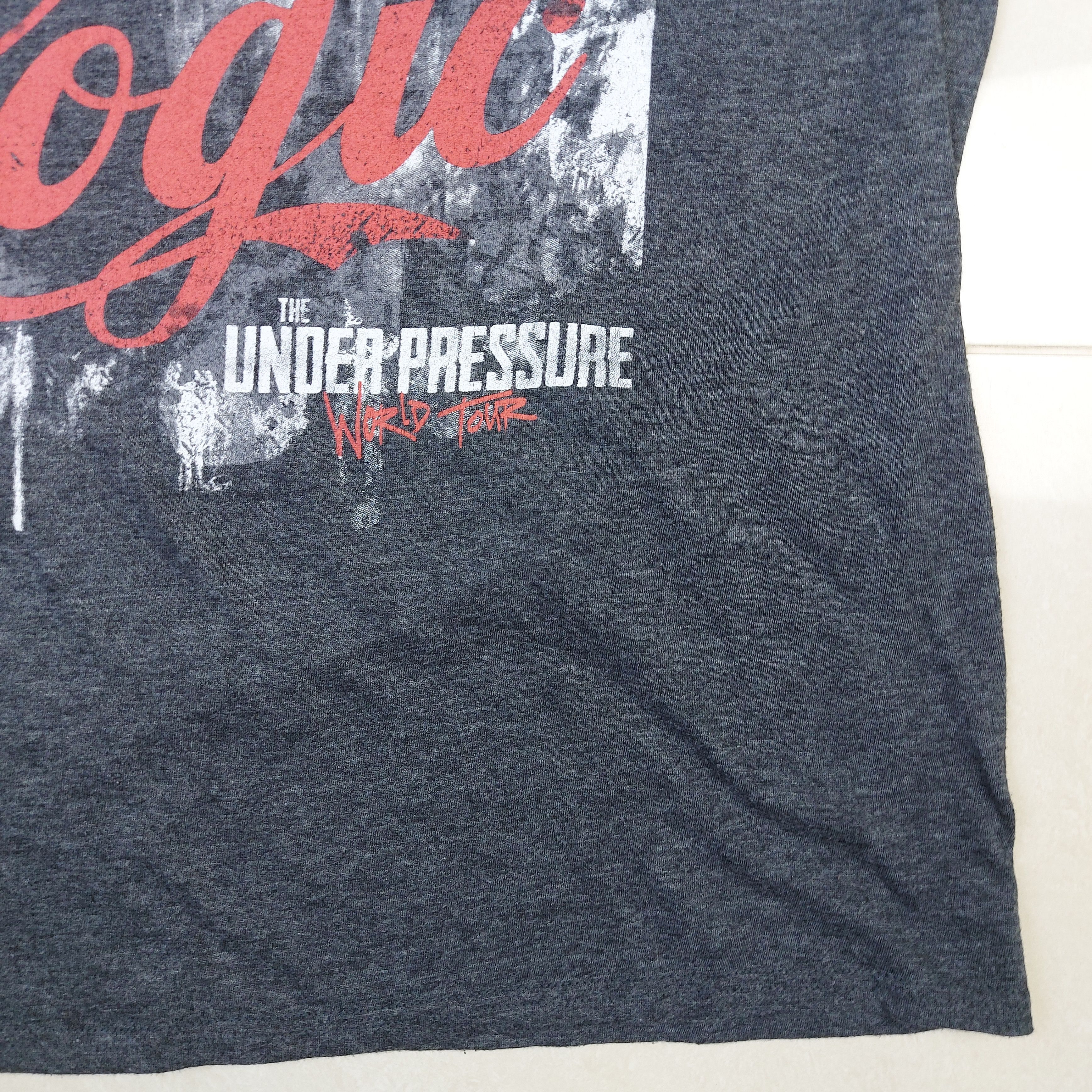 Band Tees Logic Under Pressure World Tour 2015 Concert Band TEE Size US M / EU 48-50 / 2 - 10 Thumbnail