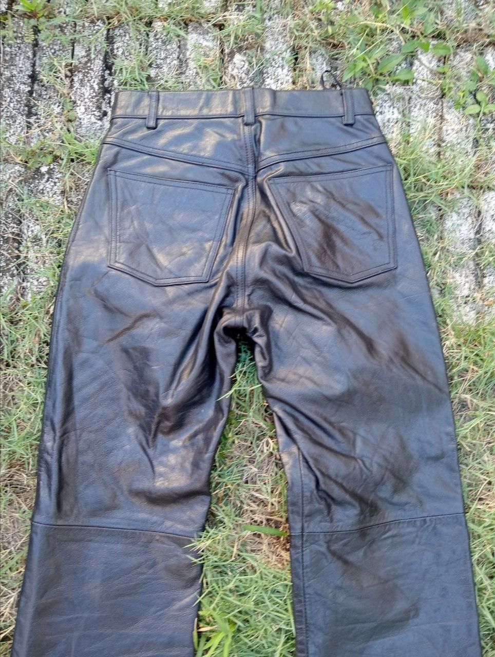 Japanese Brand Vintage Tesoro Mio Leather Pants Size US 27 - 8 Thumbnail