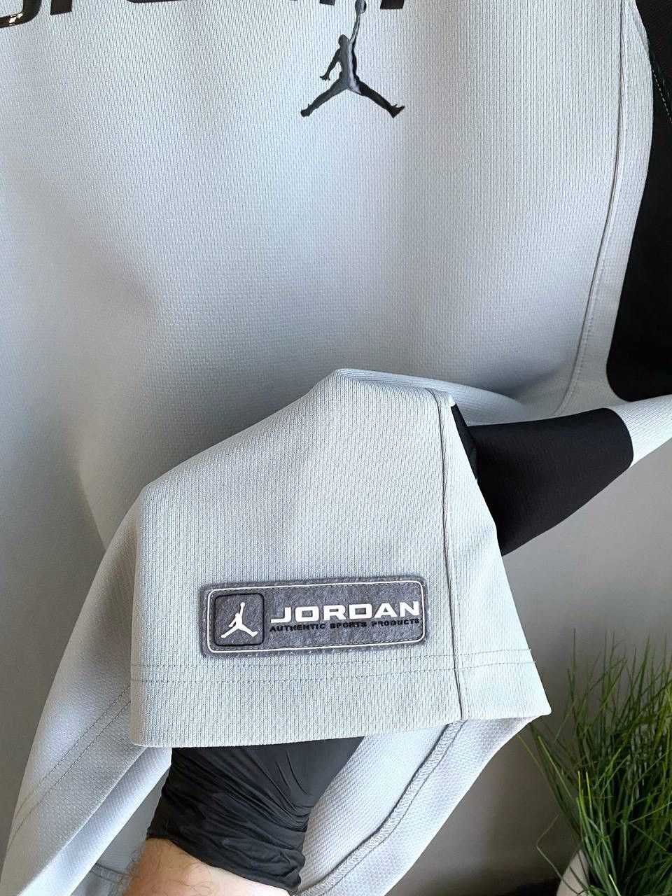 Vintage Vintage Air Jordan #23 Men's Bsketball Jersey, Size XL Size US XL / EU 56 / 4 - 6 Thumbnail