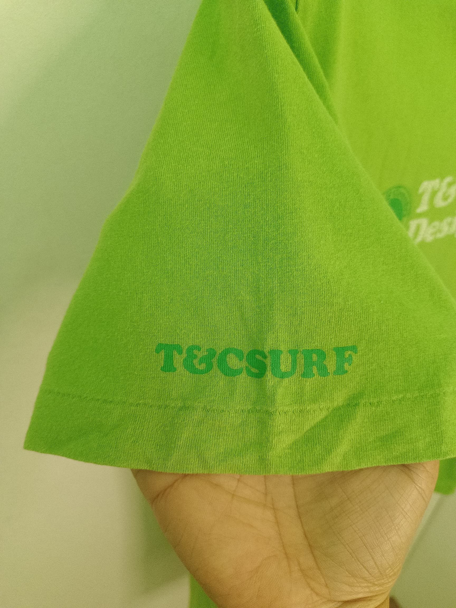 Vintage vintage 90s t shirt t & c surf single stich Size US L / EU 52-54 / 3 - 4 Thumbnail