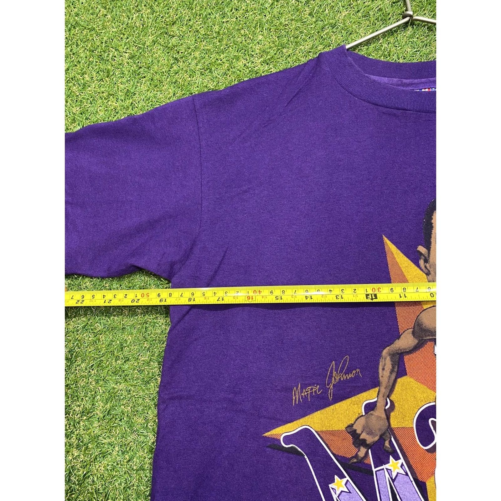 Vintage VINTAGE Lakers Magic Johnson Shirt Mens M Purple 1990s NBA Cartoon Print Short Sleeve Crew Neck Model: Sportsman Size US M / EU 48-50 / 2 - 6 Thumbnail