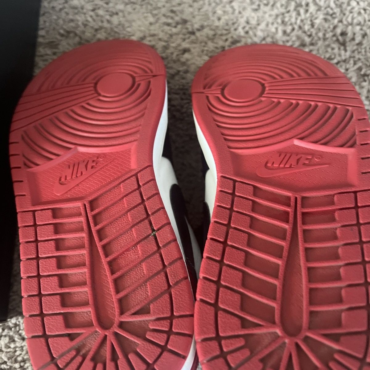 Jordan Brand Jordan 1 Low Bred Toe Size US 8 / EU 41 - 7 Thumbnail