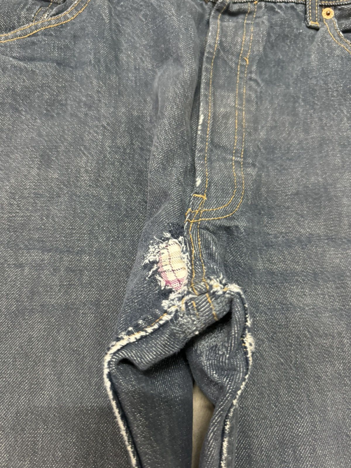 Levi's × Levi's Vintage Clothing × Vintage Vintage Levi’s 501 Distressed Blue Denim Jeans 34x32 Size US 34 / EU 50 - 4 Thumbnail