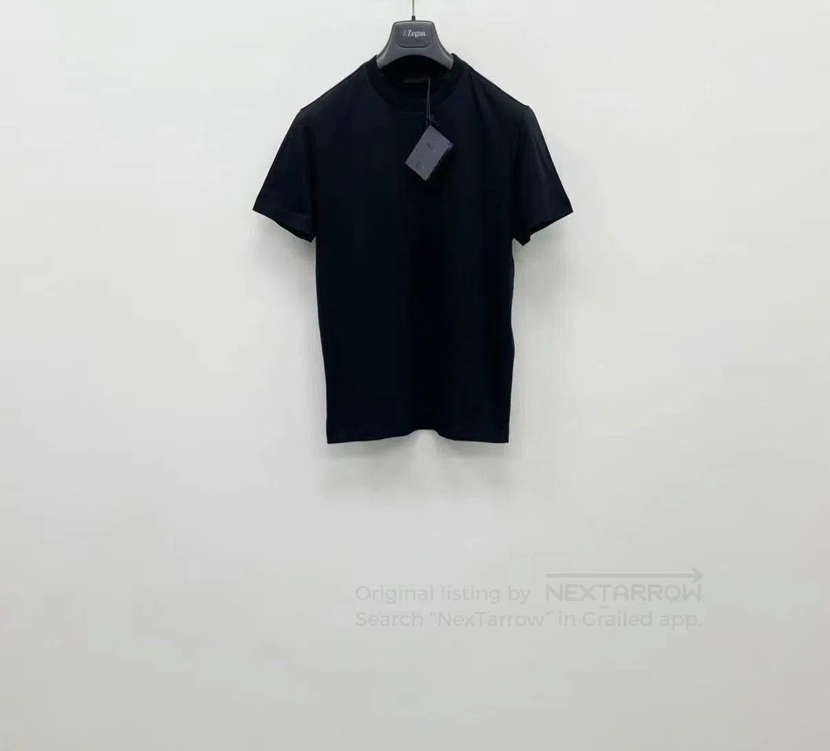 Prada Black Short-Sleeve Crew Neck T-Shirt. Size US S / EU 44-46 / 1 - 1 Thumbnail