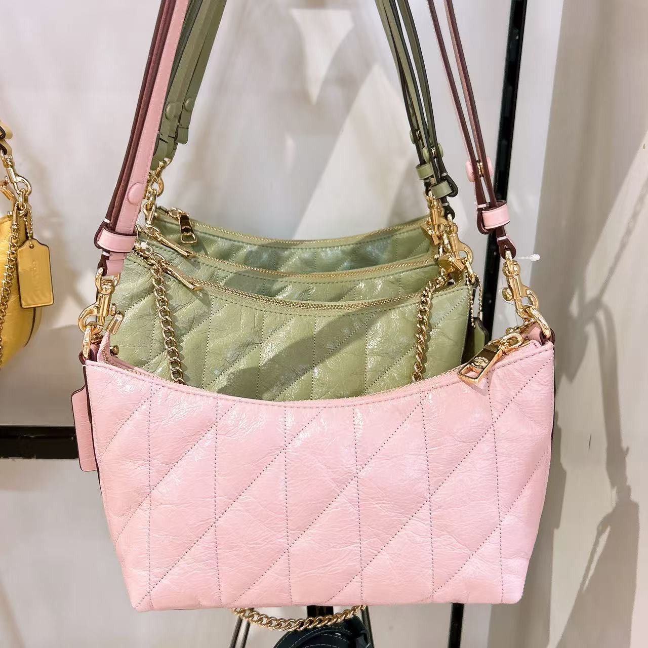 Coach Caitlin Shoulder Bag With Quilting CDZ88 Size ONE SIZE - 3 Thumbnail