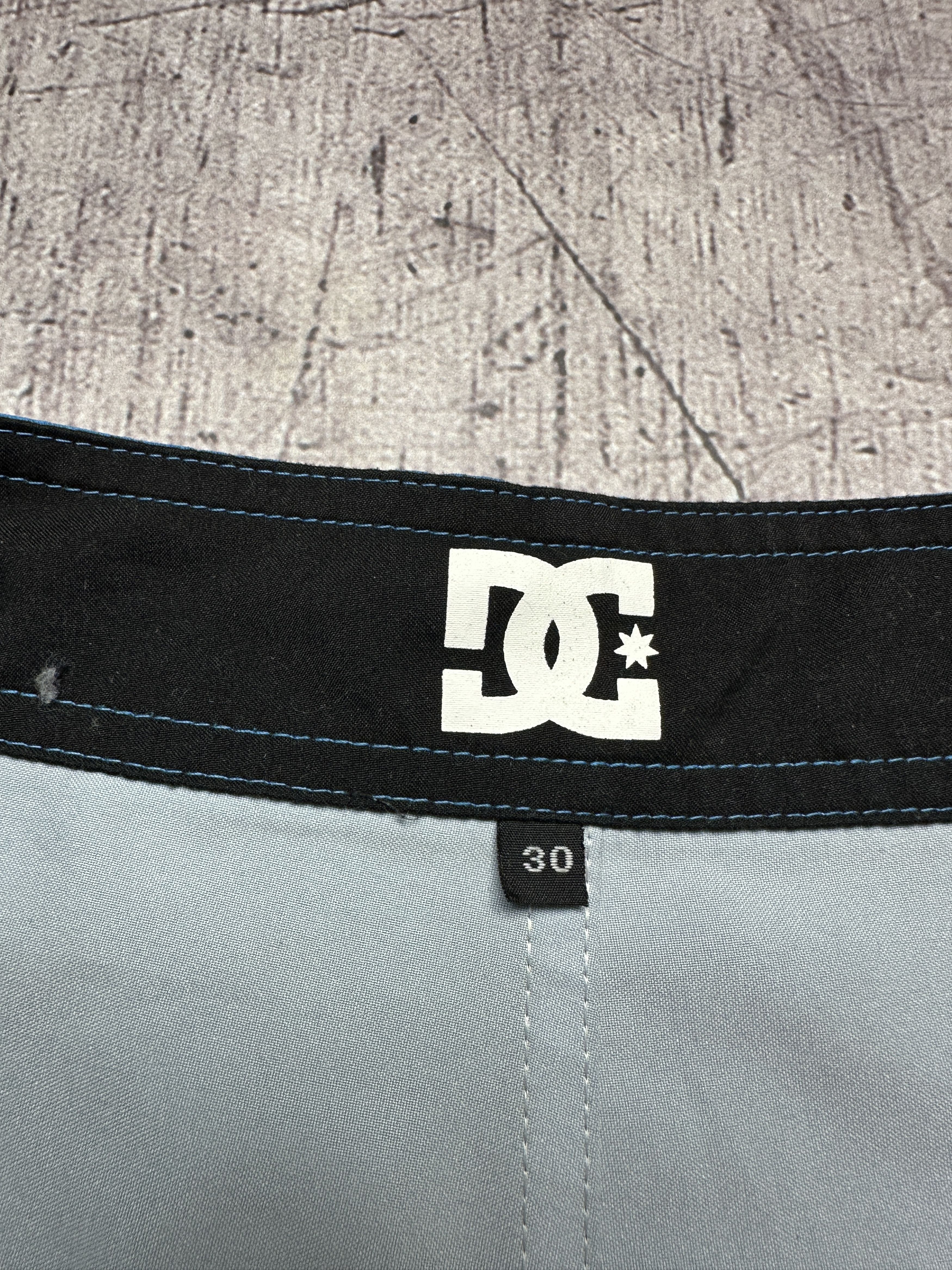DC DC Surf Style Mens Shorts Size US 30 / EU 46 - 4 Thumbnail