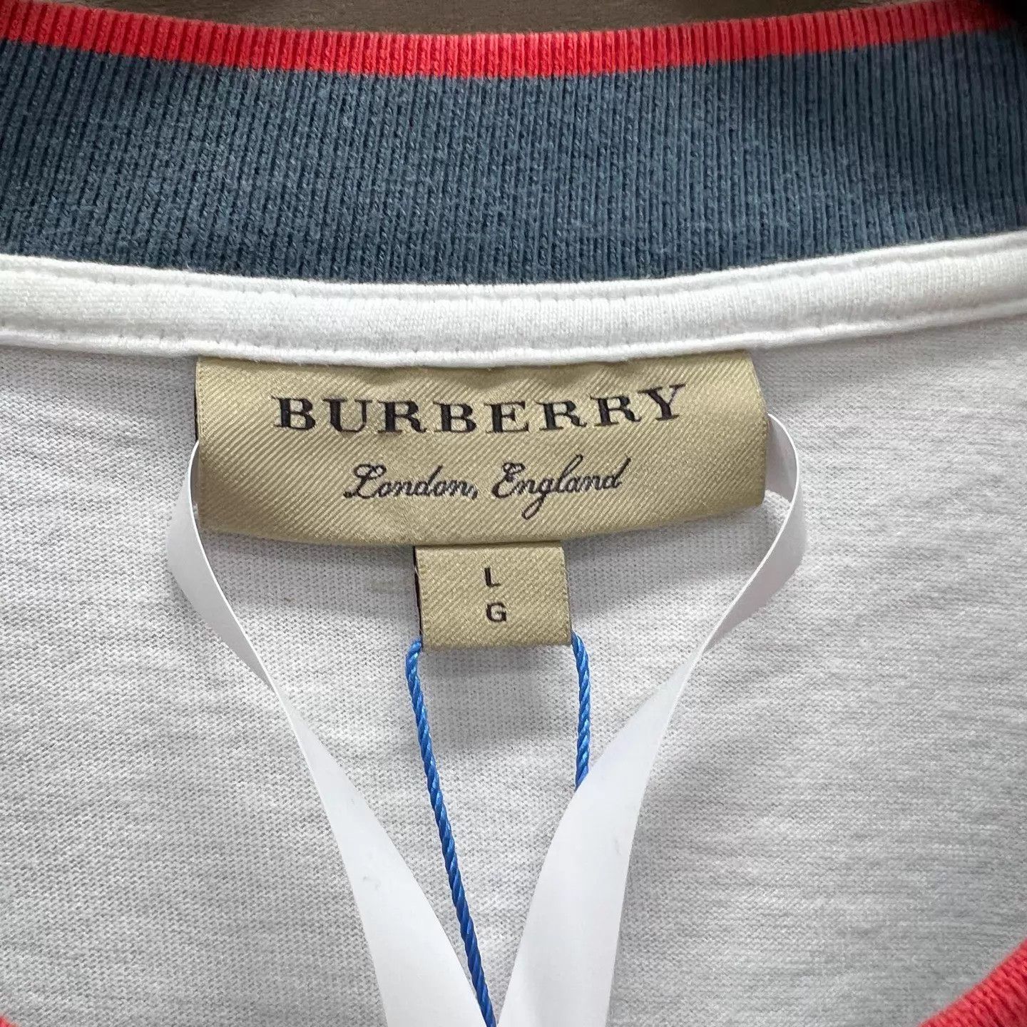 Burberry Burberry 99 New White Colorblocked Logo SS Tee L Size US L / EU 52-54 / 3 - 3 Thumbnail