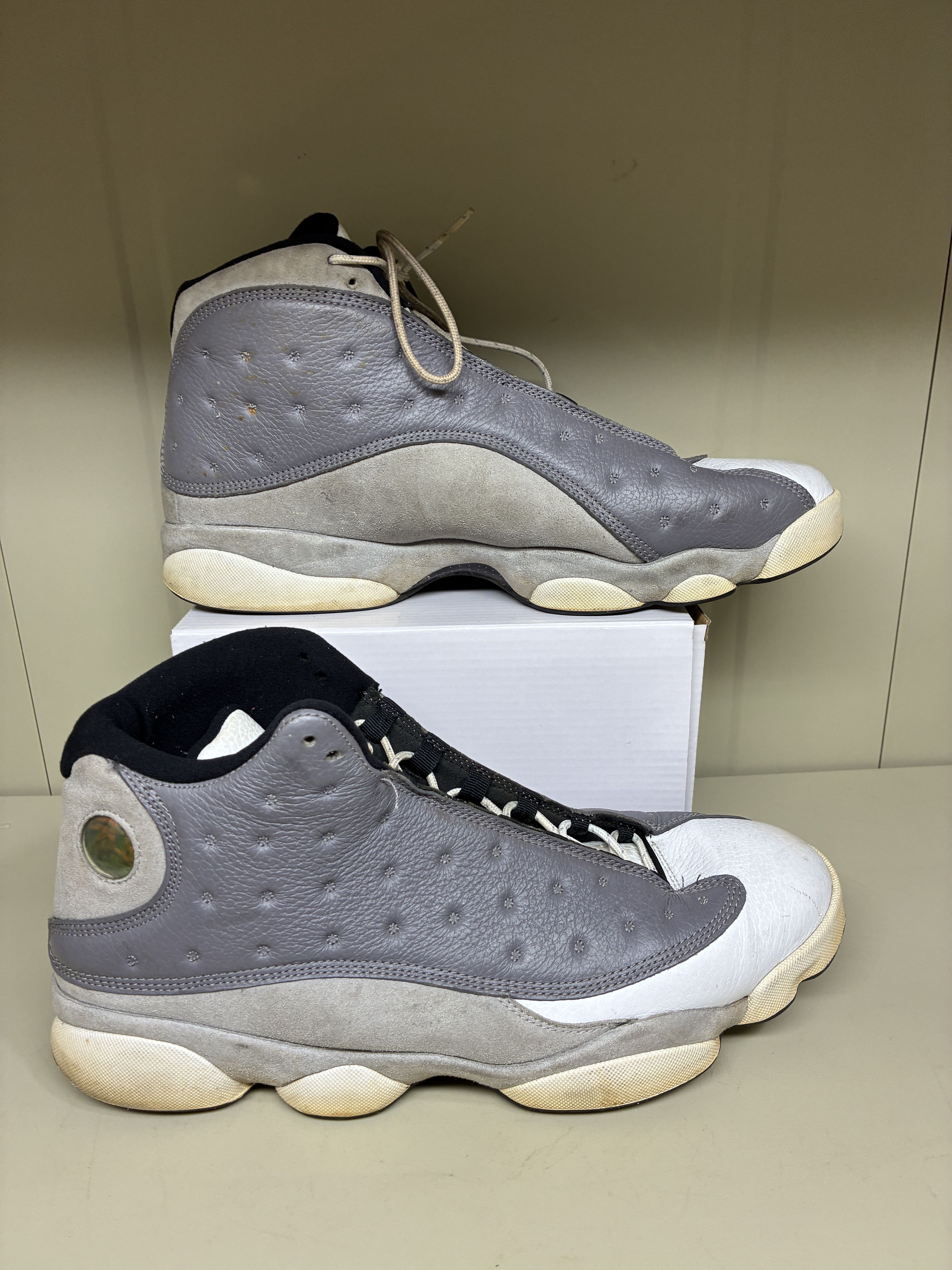 Jordan Brand Jordan Air Jordan 13 Retro Atmosphere Grey 2019 Size 14 Size US 14 / EU 47 - 1 Thumbnail