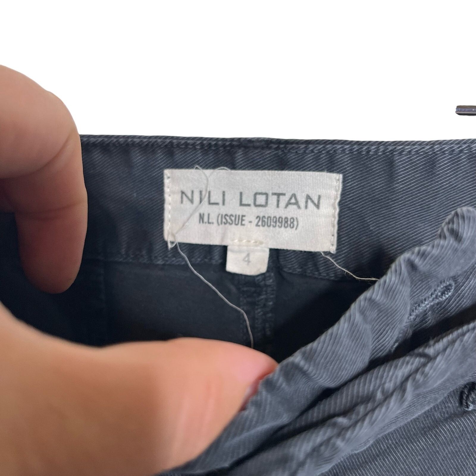 Nili Lotan Nili Lotan EAST HAMPTON PANT in Carbon Grey sz 4 Size 27" / US 4 / IT 40 - 3 Thumbnail
