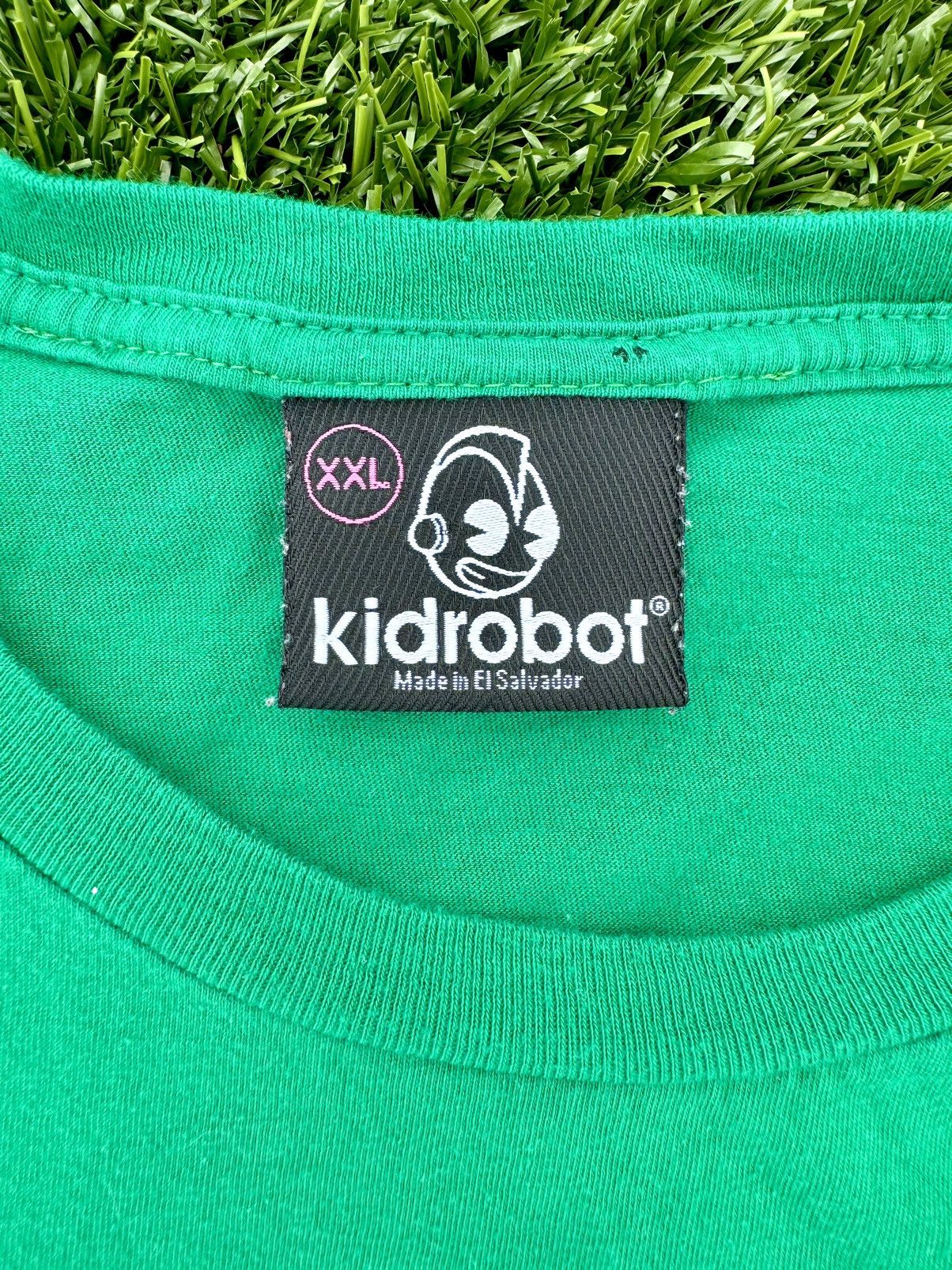 Kid Robot 2002 Kid Robot Munny Y2K Streetwear T-Shirt Size US XL / EU 56 / 4 - 2 Thumbnail