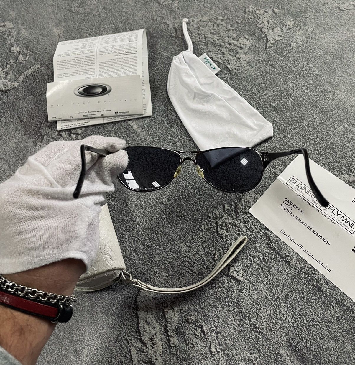 Oakley Oakley Restless 05-718 CE 130 Chrome Gray Aviator Sunglasses Size ONE SIZE - 11 Thumbnail