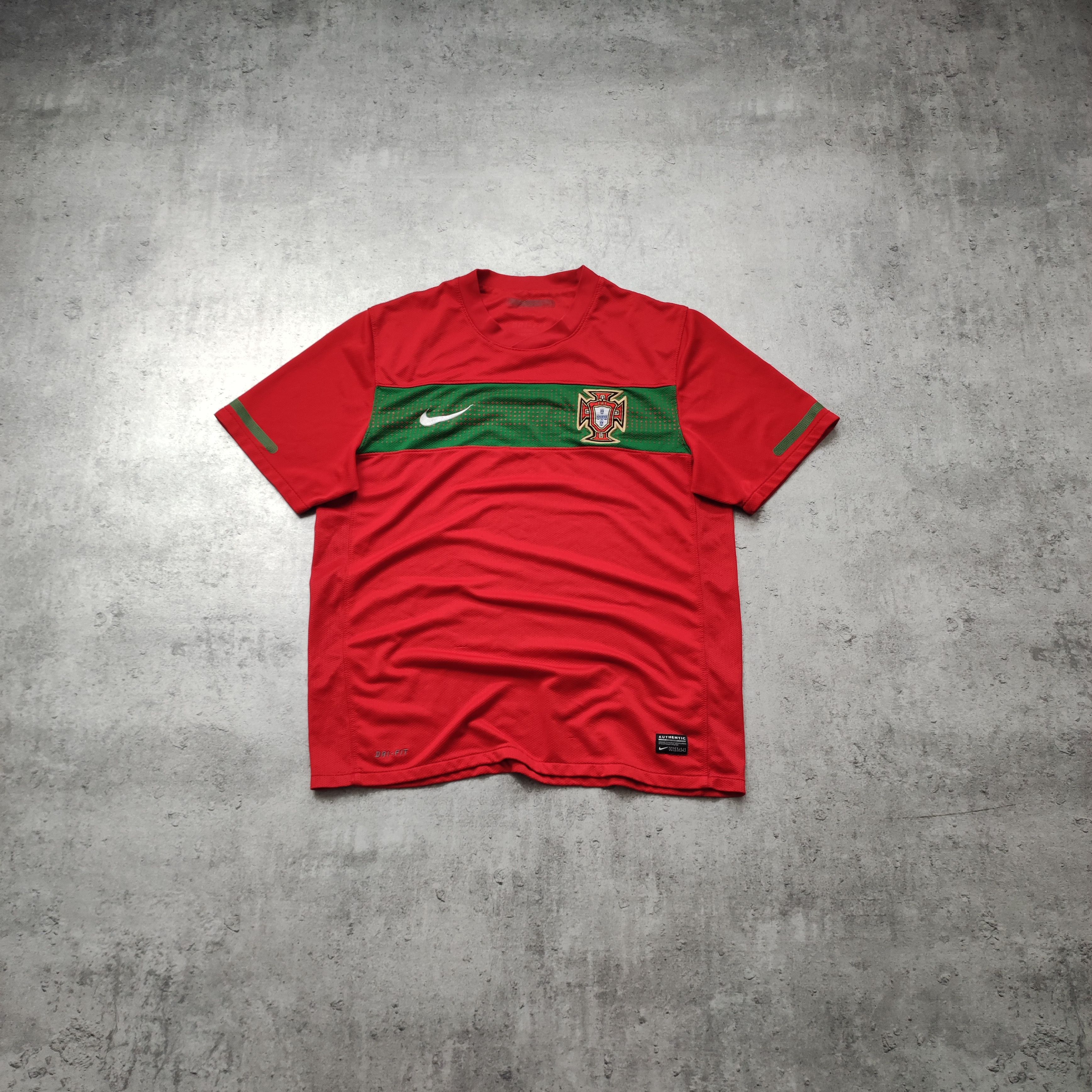 Nike RARE Portugal Football National Team x Nike 2011 Kit Size US M / EU 48-50 / 2 - 1 Thumbnail