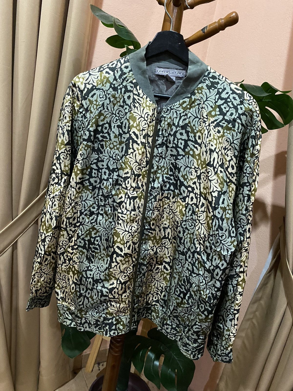 Robert Stock Robert Stock Silk Bomber Jacket with Floral Pattern Size US M / EU 48-50 / 2 - 2 Thumbnail