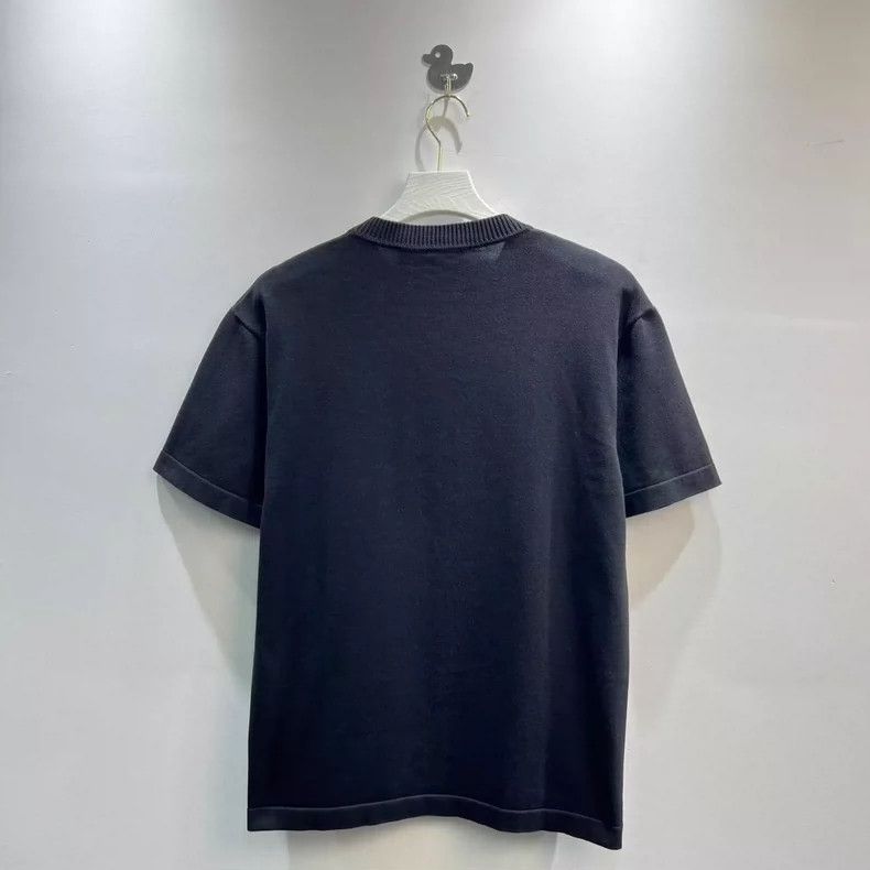 Louis Vuitton Louis Vuitton 24 New Pin Embroidered Logo Short Sleeve Size US M / EU 48-50 / 2 - 2 Thumbnail