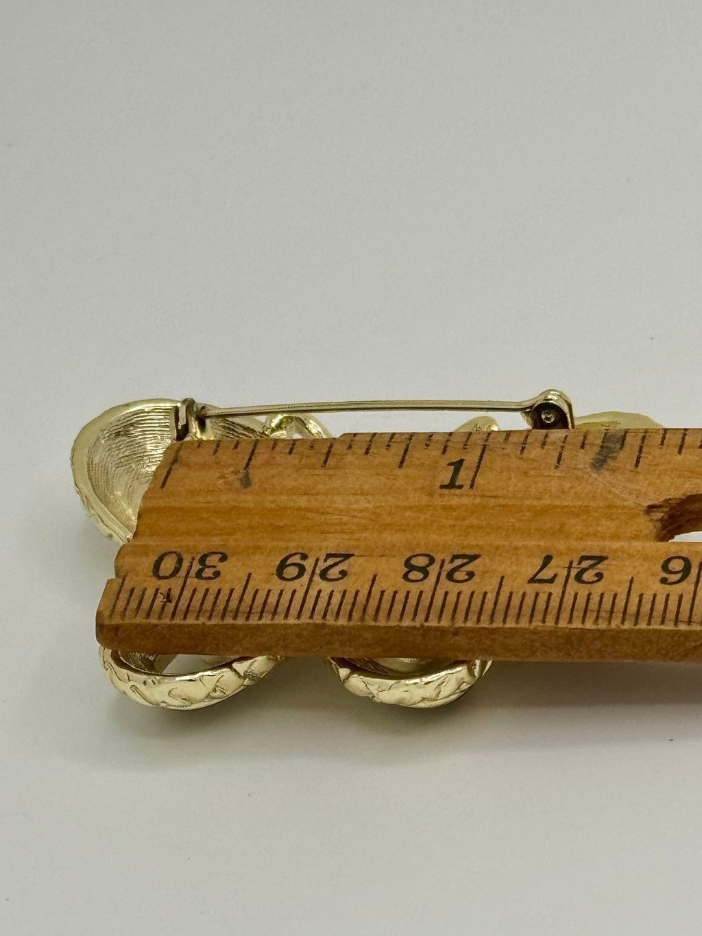 Other Vintage Gold Tone Butterfly Pin Brooch With Scrolls Design Size ONE SIZE - 5 Thumbnail