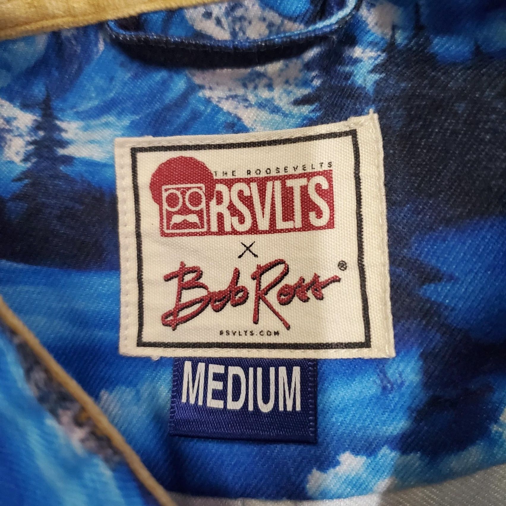 Vintage RSVLTS Bob Ross Shirt Mens Medium Blue Winter Skiing Mountains Button Up Pattern Geofrost? Size US M / EU 48-50 / 2 - 6 Thumbnail