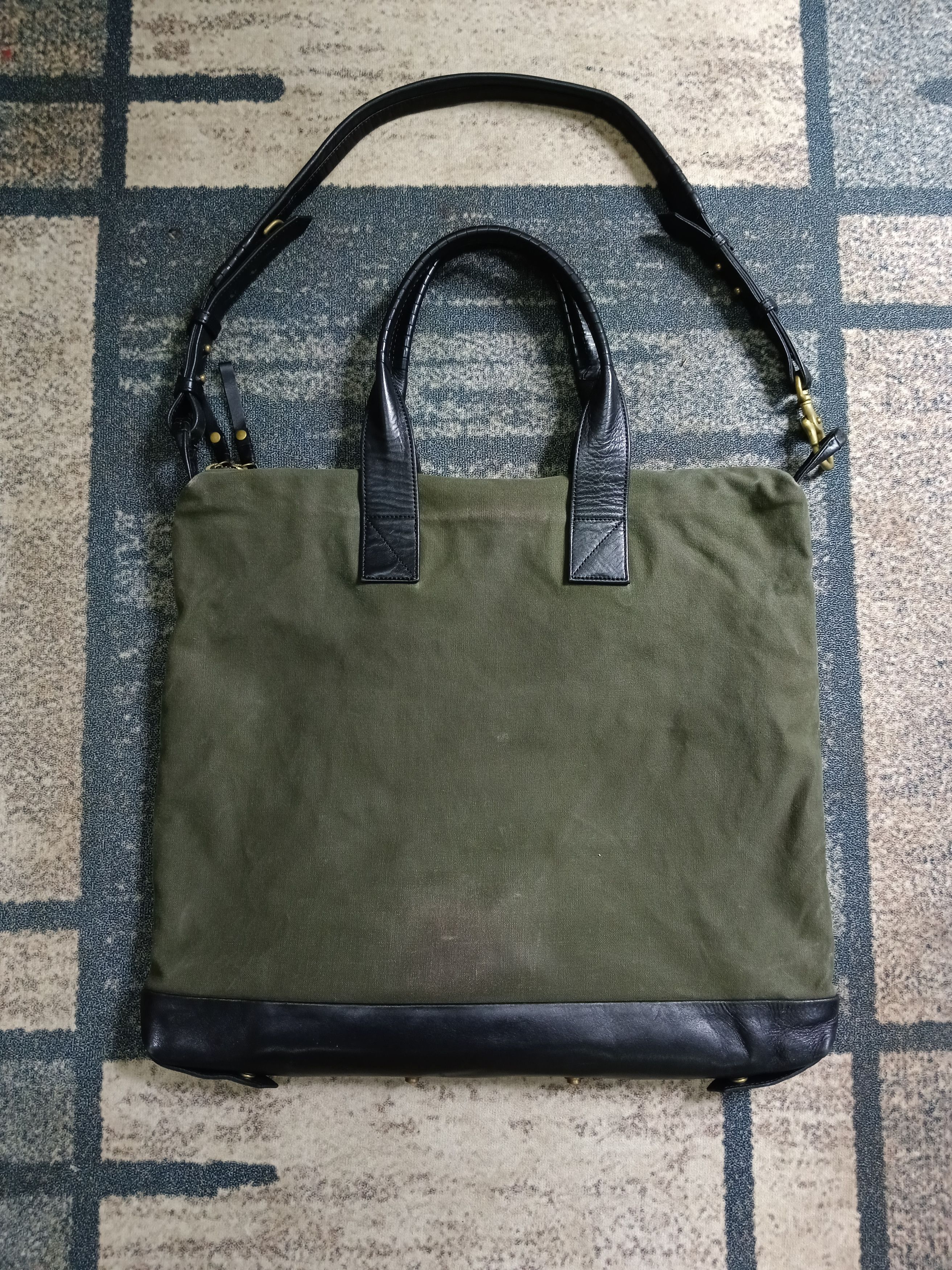 Cornelian Taurus By Daisuke Iwanaga Cornelian Taurus By Daisuke Iwanaga Canvas Tote/Crossbody Size ONE SIZE - 1 Thumbnail