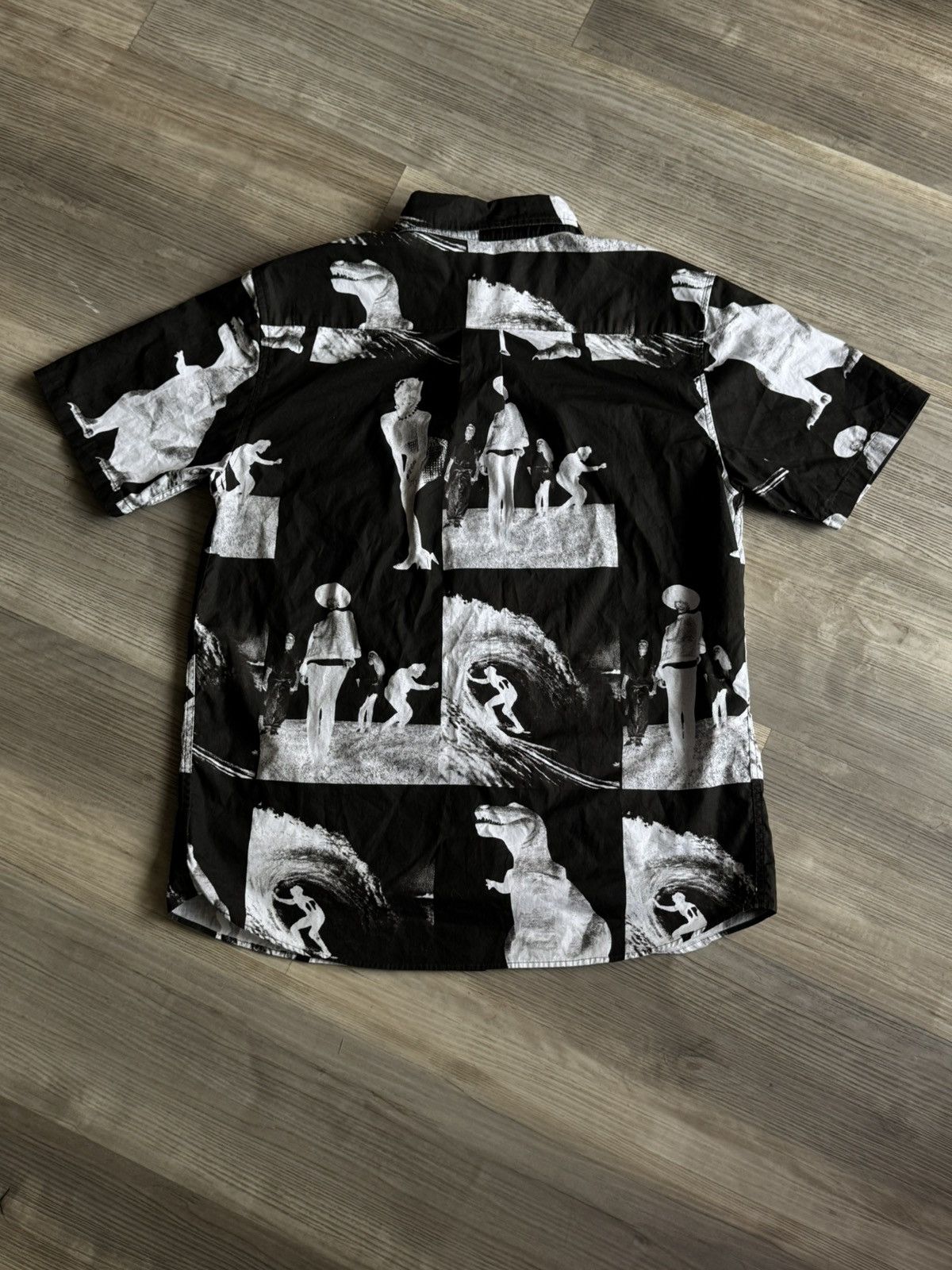 Stussy Stussy - black and white surf shirt Size US S / EU 44-46 / 1 - 3 Thumbnail