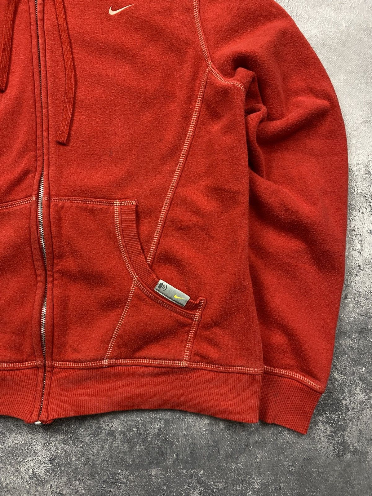 Nike Vintage Y2K Nike Zip Up Hoodie Swoosh Logo Streetwear 90s Size L / US 10 / IT 46 - 7 Thumbnail