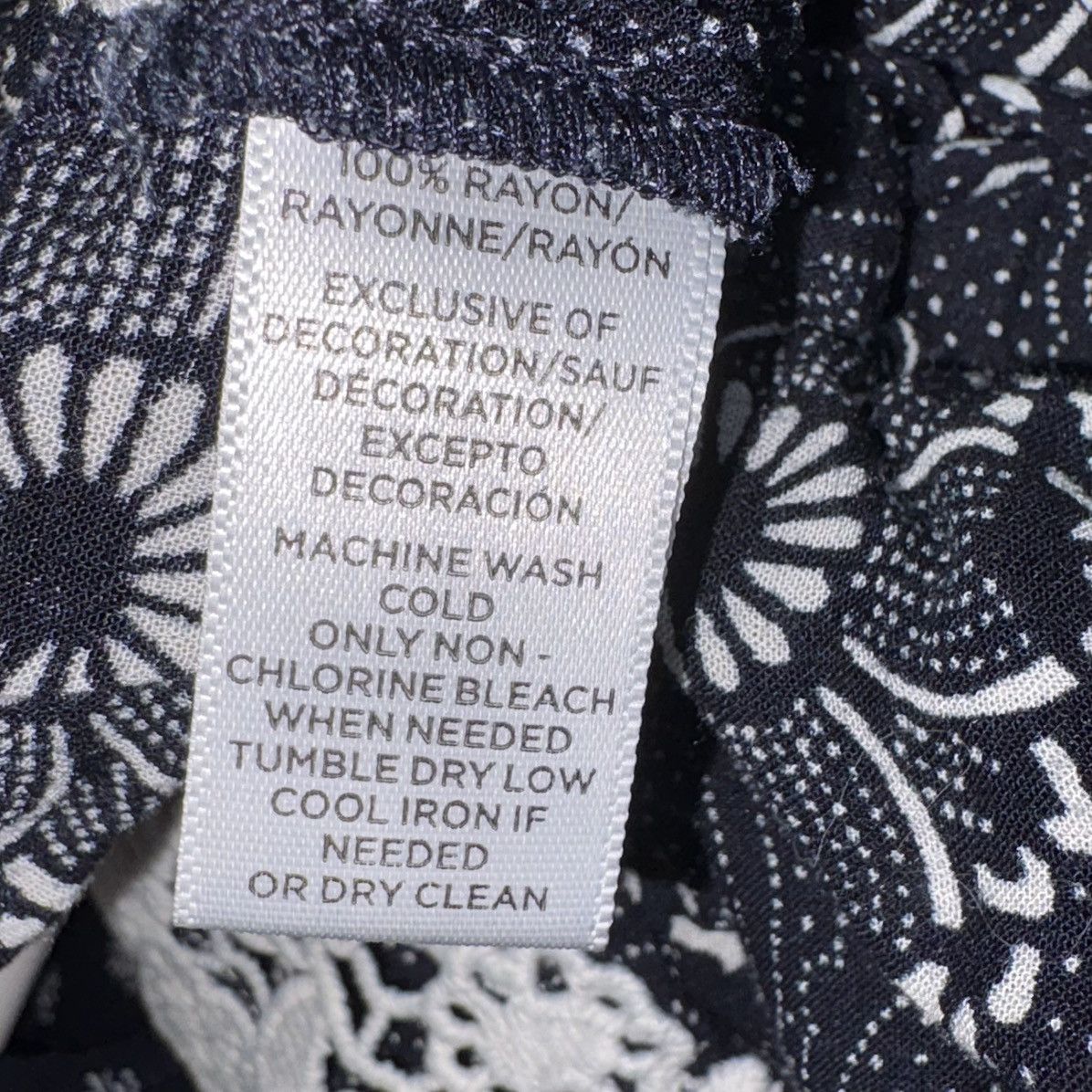 Ann Taylor Ann Taylor Loft Long Sleeve Blue and White Floral Blouse Size XL / US 12-14 / IT 48-50 - 7 Thumbnail