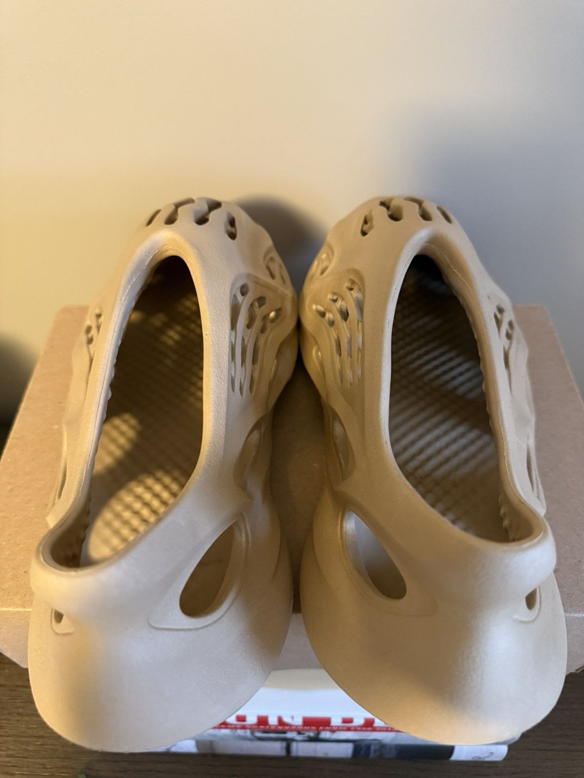 Adidas × Kanye West × Yeezy yeezy foam runner Size US 9 / EU 42 - 4 Thumbnail