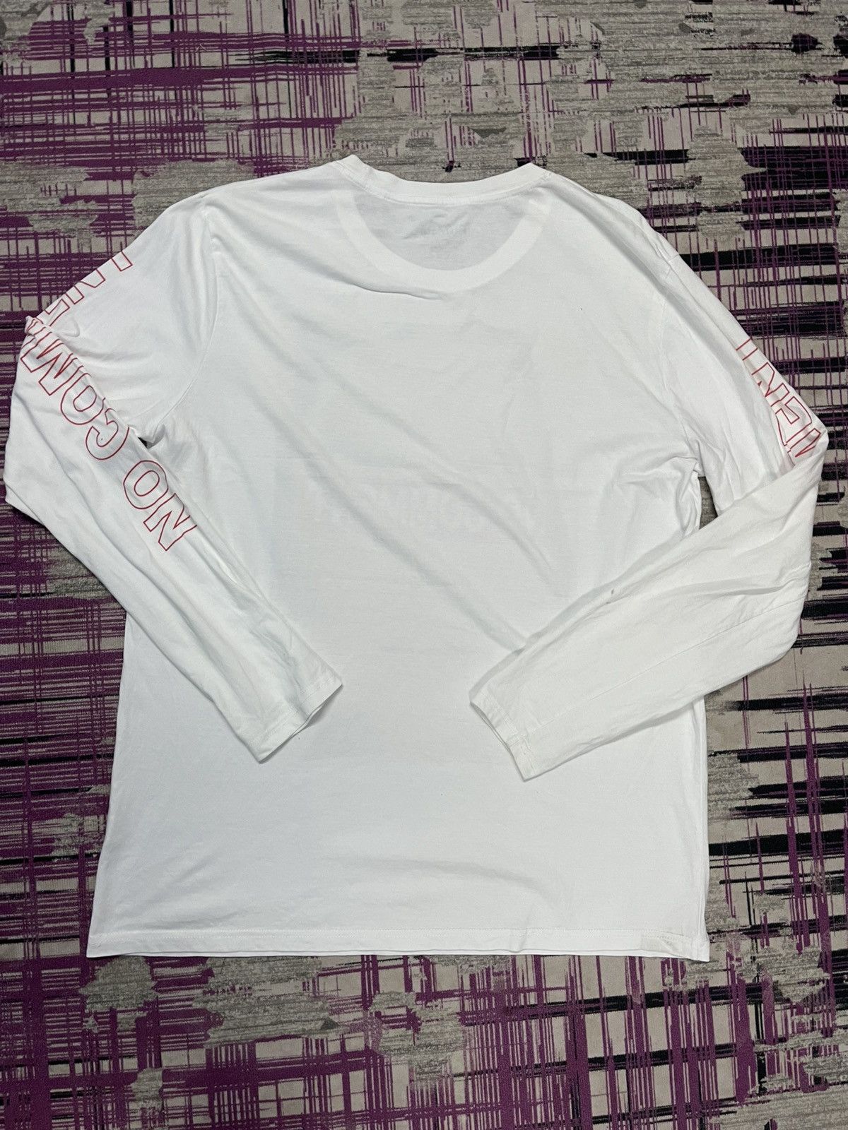 Vintage VINTAGE NO COMMENT PHOTO TEE VERY RARE Size US XXL / EU 58 / 5 - 2 Thumbnail