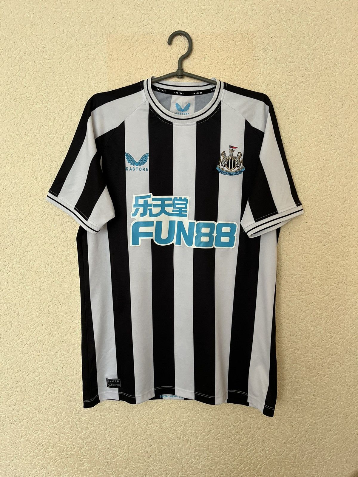 Castore Castore 2022/2023 Newcastle United Home Soccer Jersey Size US L / EU 52-54 / 3 - 1 Thumbnail