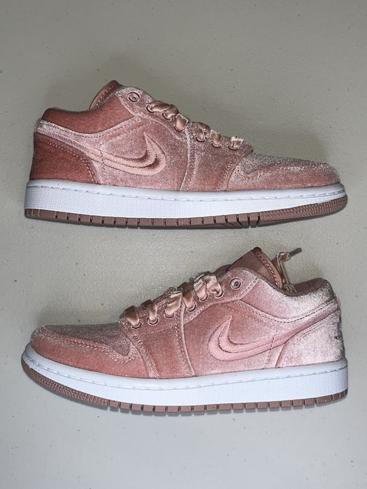 Air Jordan 1 Low SE Pink Velvet (Women's) - DQ8396-600 - US