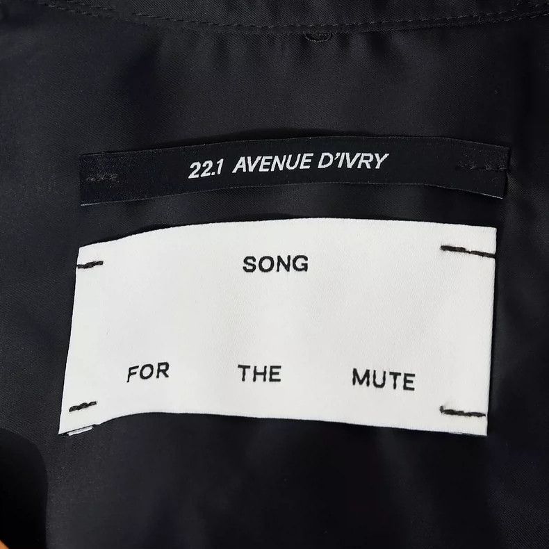 Song For The Mute Song for the mute Color-block satin short-sleeve shirt Size US M / EU 48-50 / 2 - 6 Thumbnail