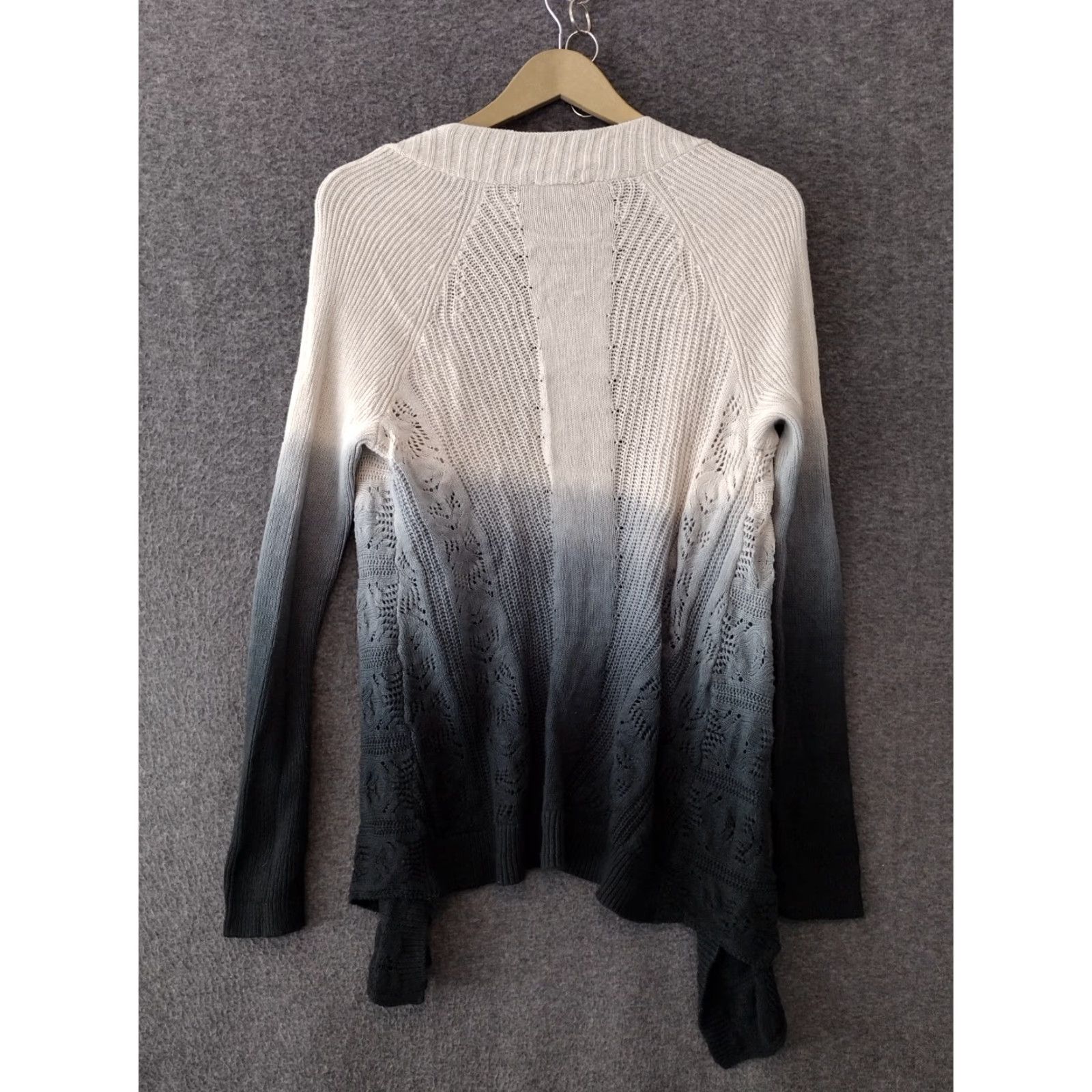 Vintage I.N.C Chic Lite Ombré Cardigan Cream Dye 2 Tone Sweater Size M Size M / US 6-8 / IT 42-44 - 2 Thumbnail