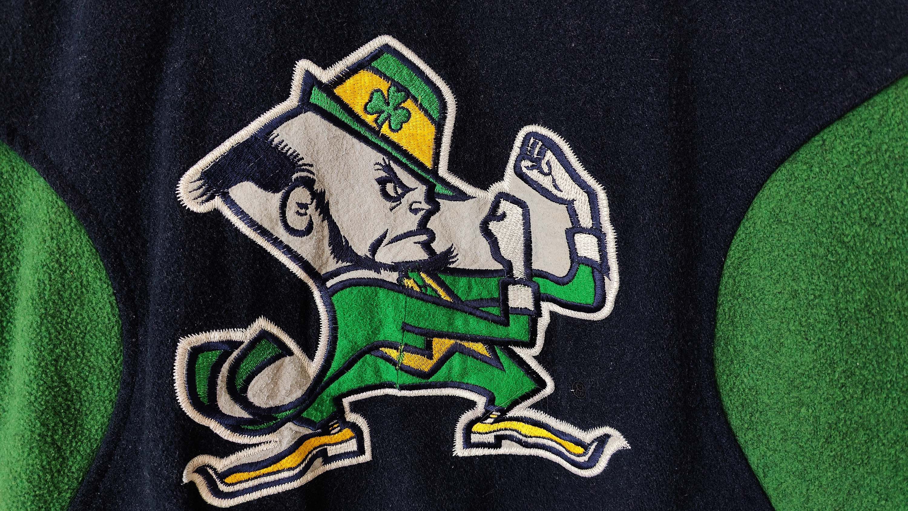 NCAA × Vintage Notre Dame Fighting Irish CMP Vintage 90s Varsity Jacket Size US L / EU 52-54 / 3 - 3 Thumbnail