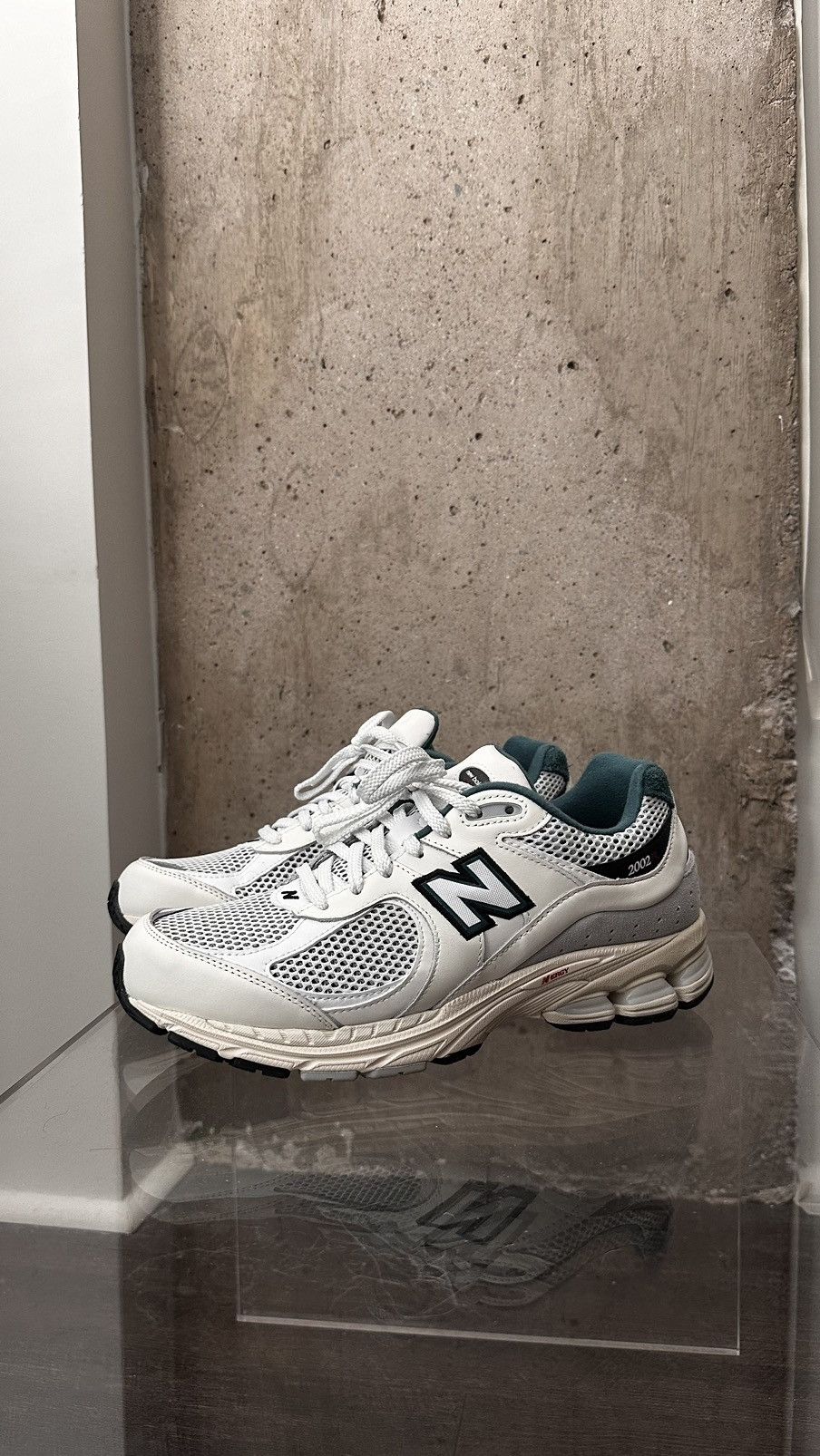image of New Balance M2002Rvd Shoes in White, Men's (Size 10)