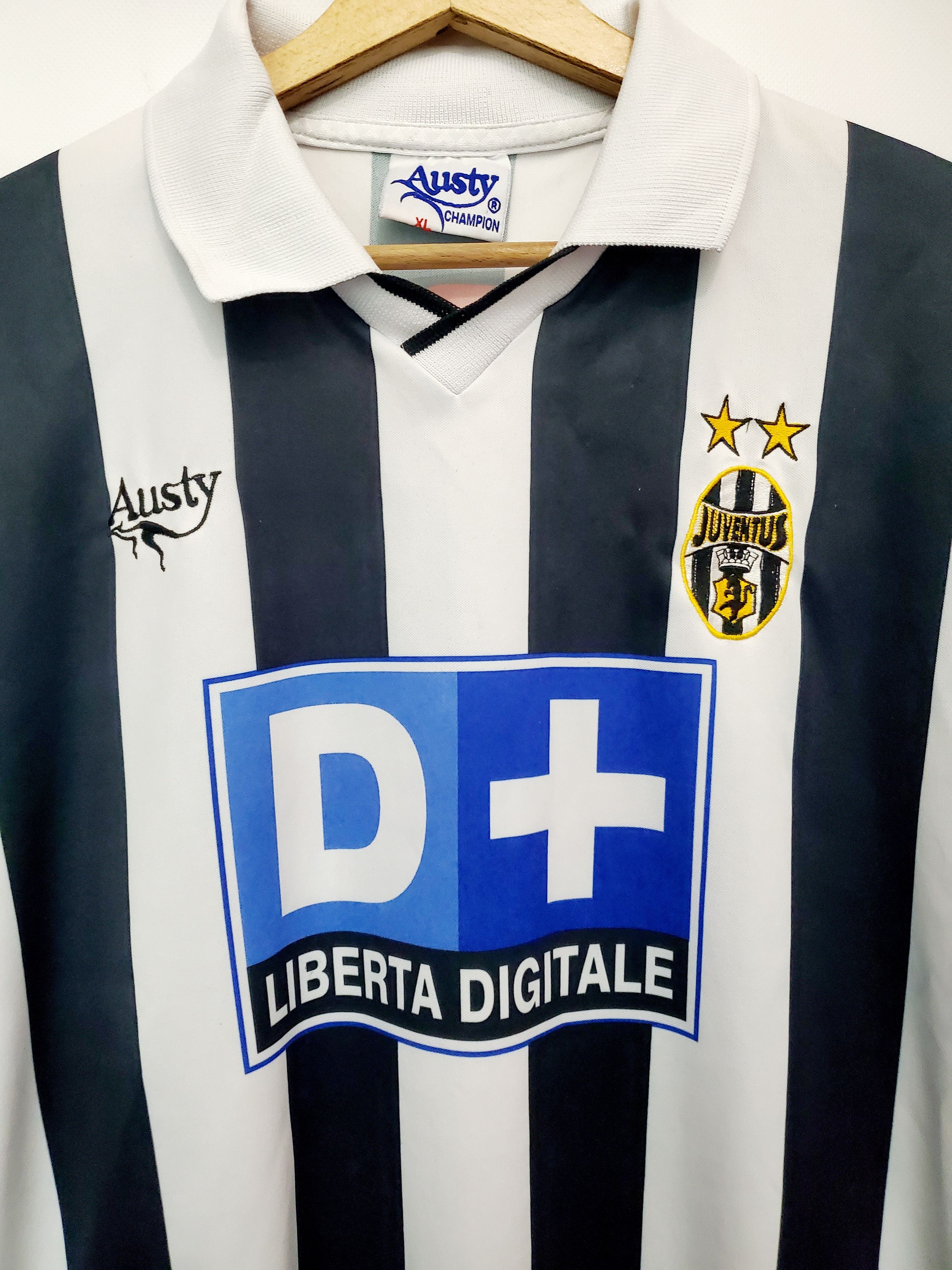 Vintage Austy juventus replica #10 Del piero soccer jersey size Xl Size US XL / EU 56 / 4 - 3 Thumbnail