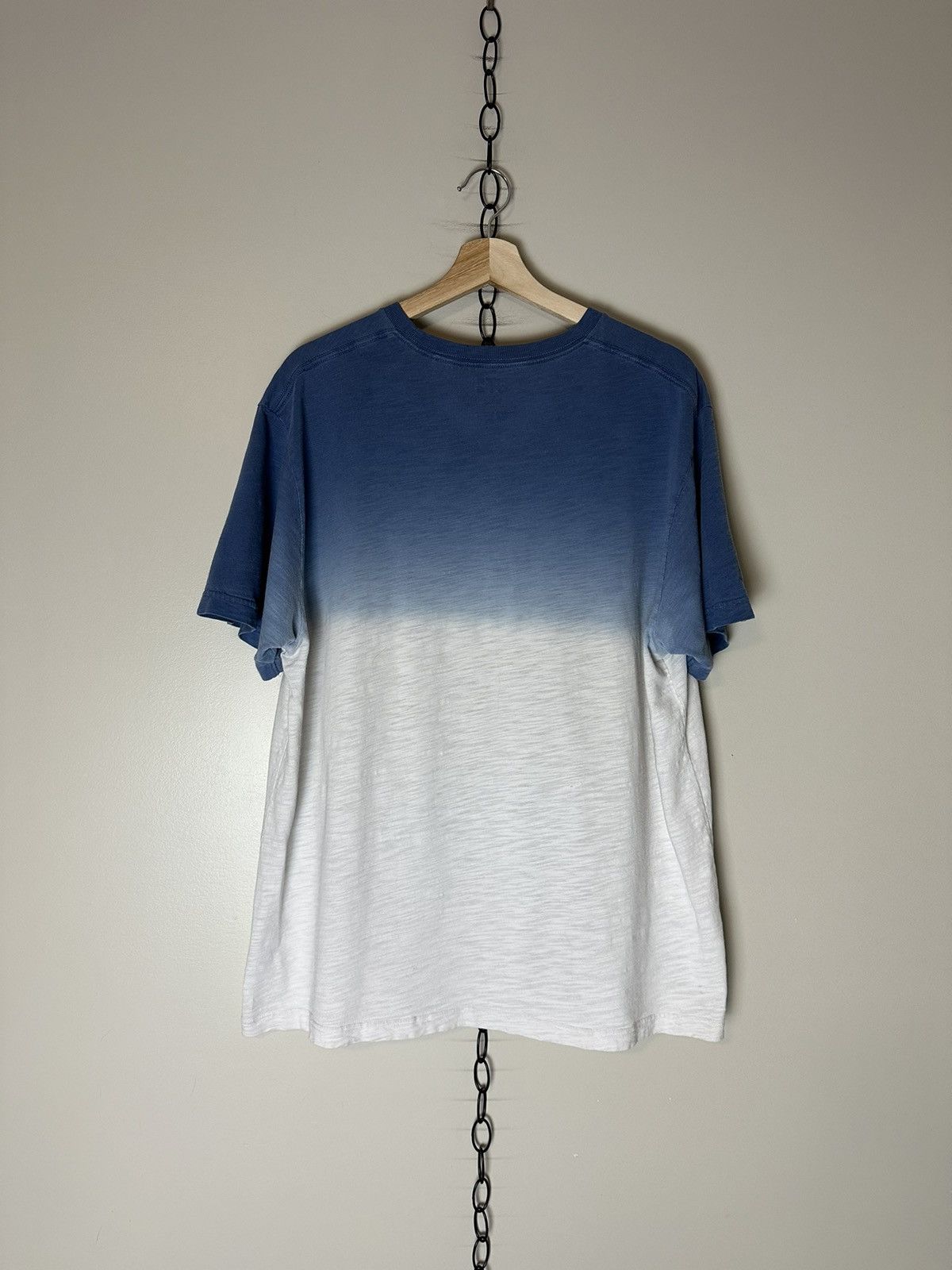 Uniqlo Uniqlo Museum Of Fine Arts Waves T-shirt Size XL Size US XL / EU 56 / 4 - 2 Thumbnail