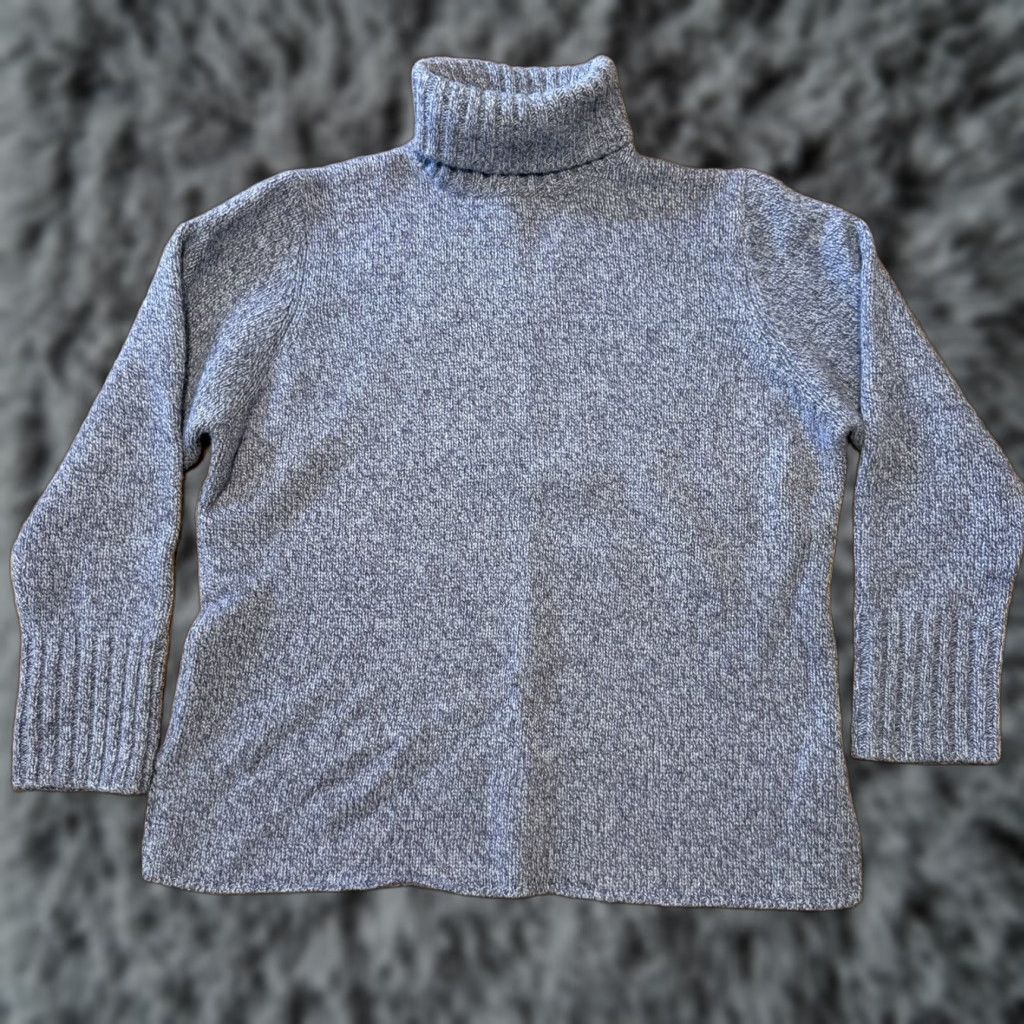 Vintage VINTAGE LL Bean Turtleneck Sweater Merino Wool Angora Womens XL Rabbit Hair Blue Size XL / US 12-14 / IT 48-50 - 1 Thumbnail