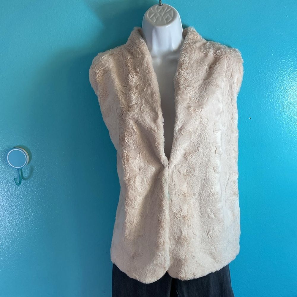 Parker Adyson Parker Faux Fur Vest Ivory Knit Back Sleeveless Cardi Size XXL / US 16-18 / IT 52-54 - 11 Thumbnail