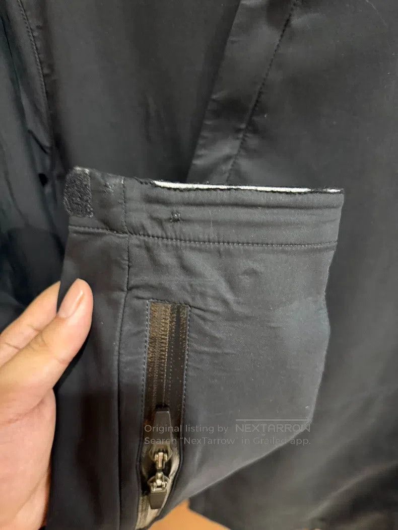Acronym Acronym Black coat Size US L / EU 52-54 / 3 - 6 Thumbnail