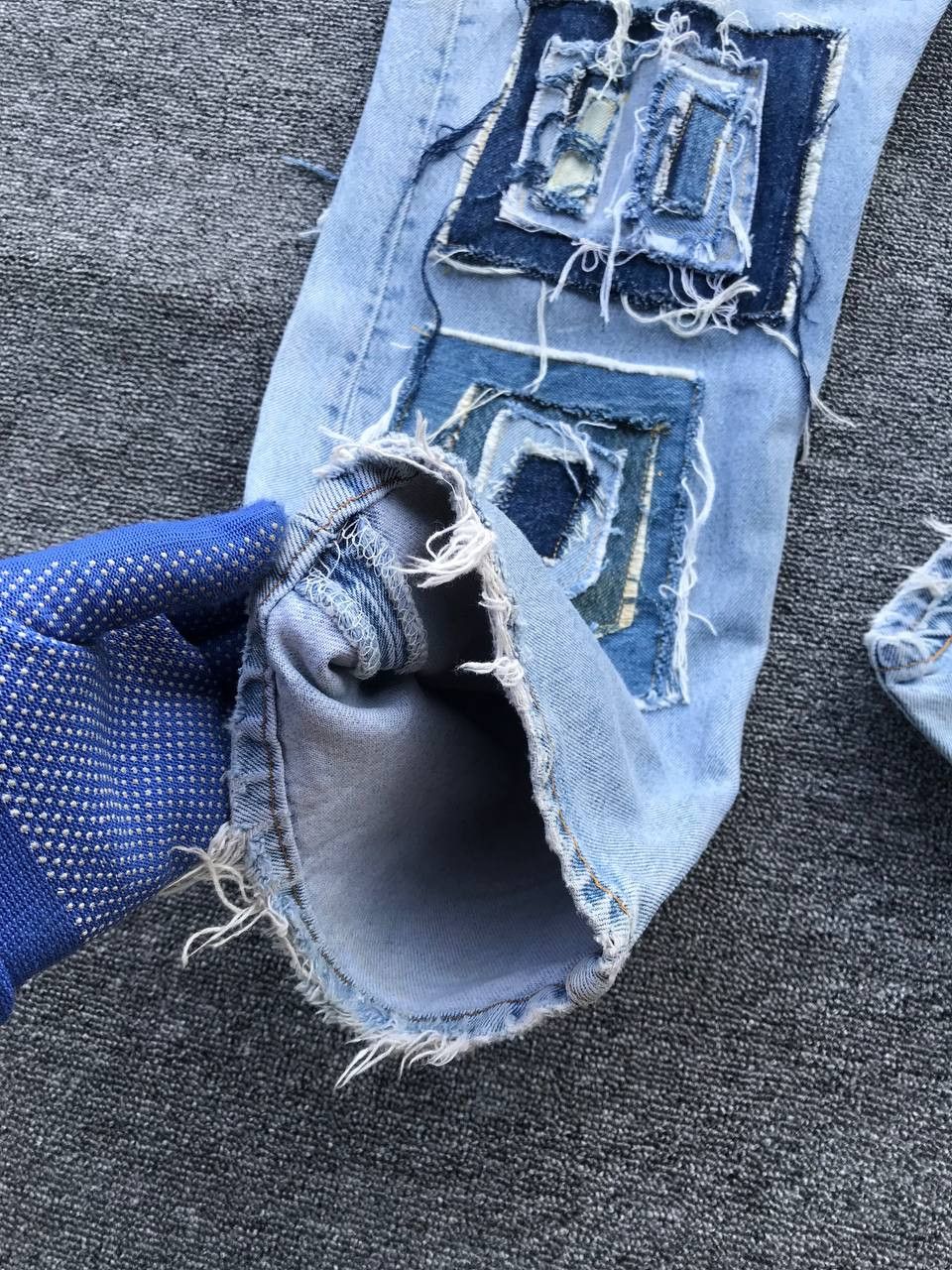 Levi's × Vintage Vintage 1993 Levis 501 distressed patchwork jean W34x29.5" Size US 33 - 6 Thumbnail