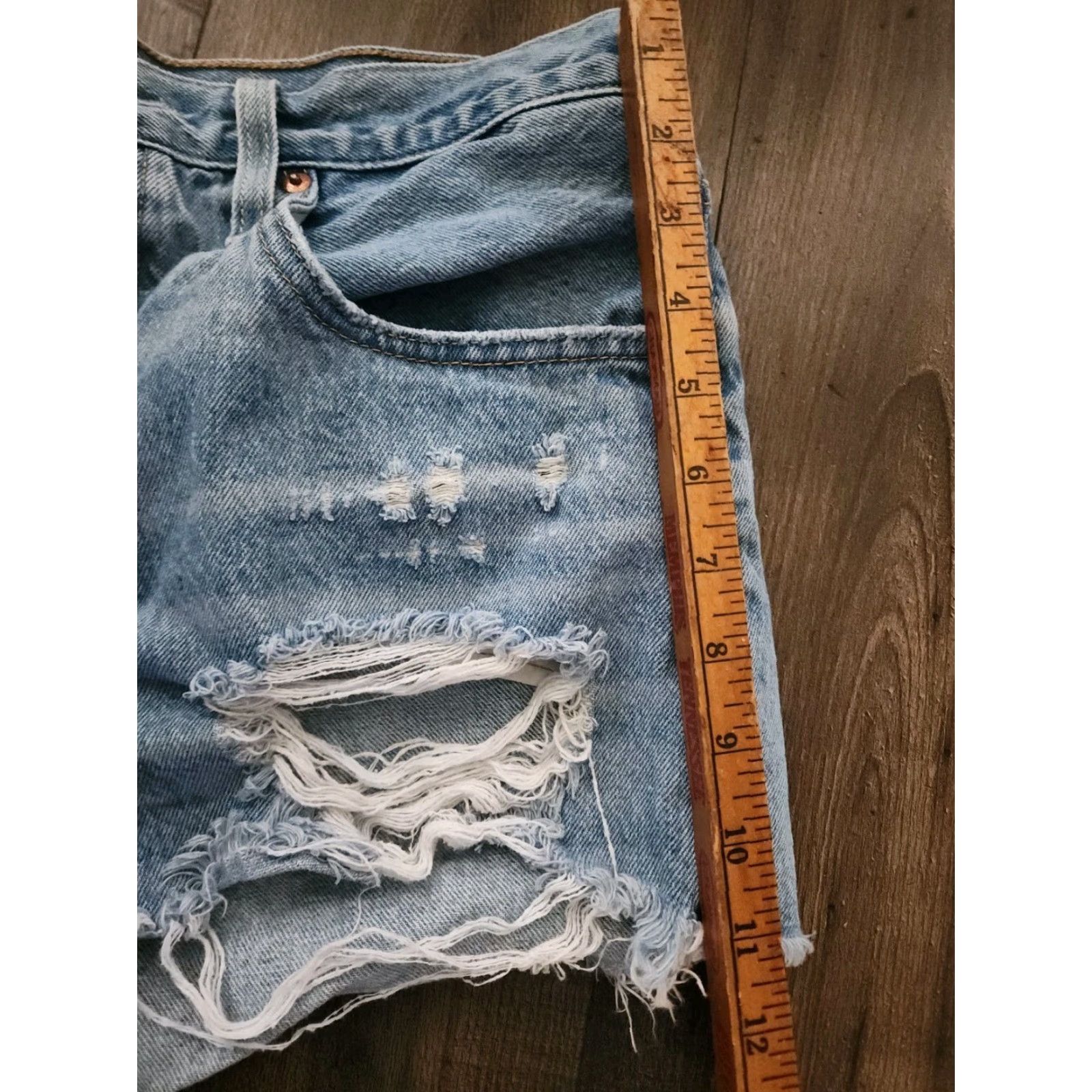 Levi's Levi's Womens Shorts 30 501 Distressed High Rise Denim Light Blue Cotton Jeans Blue Size 30" / US 8 / IT 44 - 3 Thumbnail
