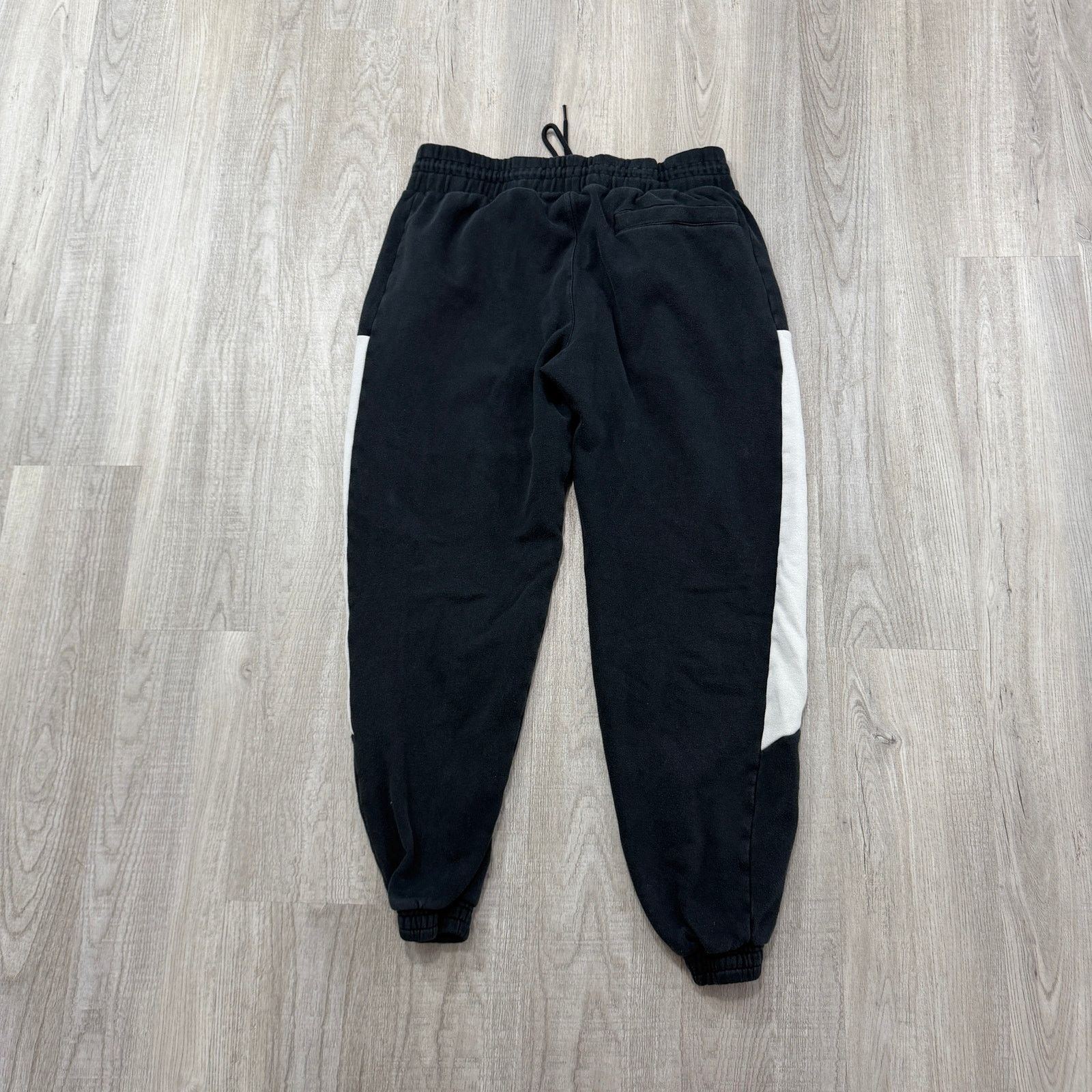 True Religion True Religion Colorblock Jogger Sweatpants Size Small Black Size US 30 / EU 46 - 8 Thumbnail