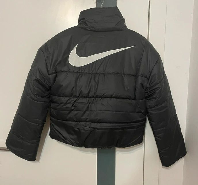 image of Nike Reversible Women's Therma-Fit Repel Fleece Jacket S in Black (Size Small)