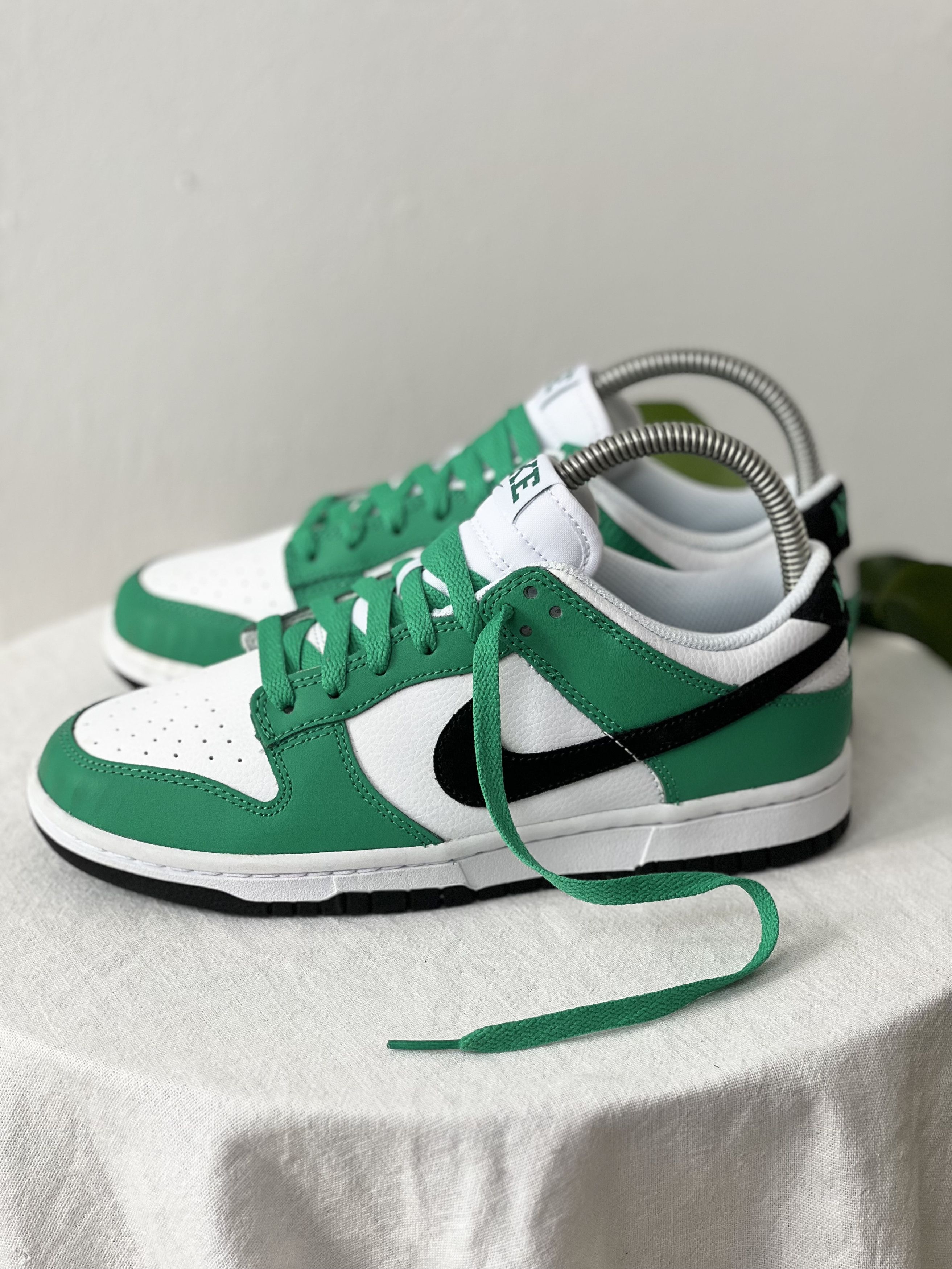 Nike Nike Dunk Low `Green/White` Size US 7.5 / IT 37.5 - 6 Thumbnail